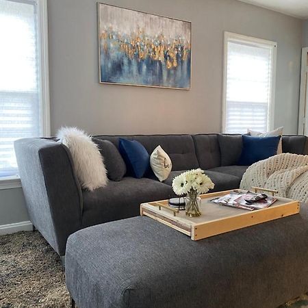 Cozy, Upstairs Apartment Pets Welcome With Fee Family Friendly Close To Everything Κλίβελαντ Εξωτερικό φωτογραφία