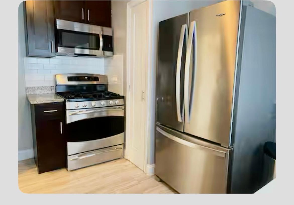 Cozy, Upstairs Apartment Pets Welcome With Fee Family Friendly Close To Everything Κλίβελαντ Εξωτερικό φωτογραφία